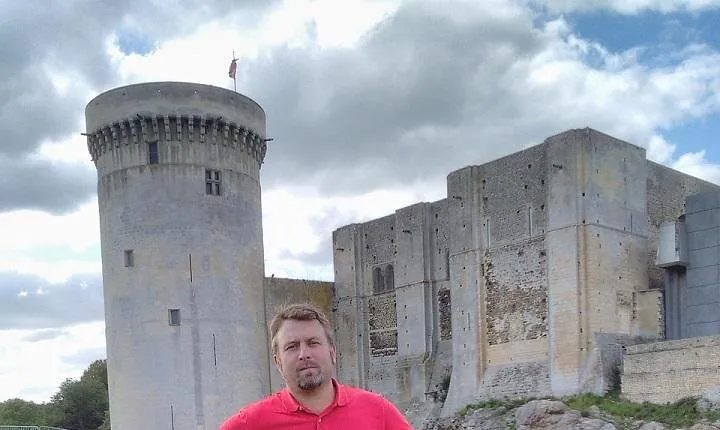 Private Tour: Rouen, Bayeux, and Falaise Day Trip from Caen