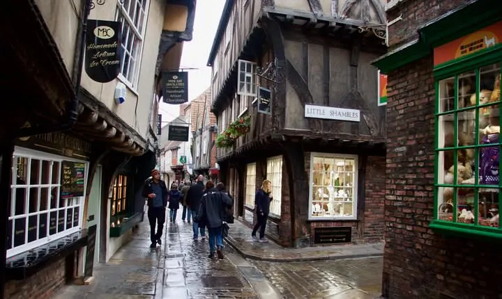 Romans, Vikings and Medieval Marvels in York: A Self-Guided Audio Tour