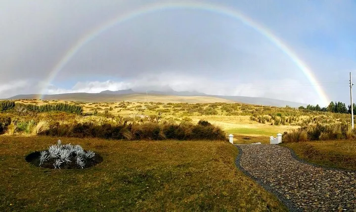 3-Day Private Hiking tour: Quilotoa, Cotopaxi & Isinlivi