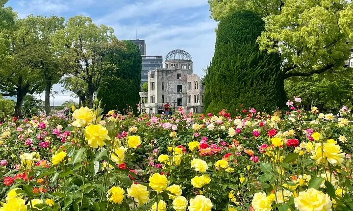 Hiroshima Peace Memorial and Highlights Private Tour with a Local
