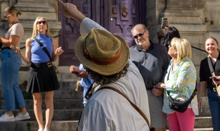 Latin Quarter Unbottled - Wine History & Tastings