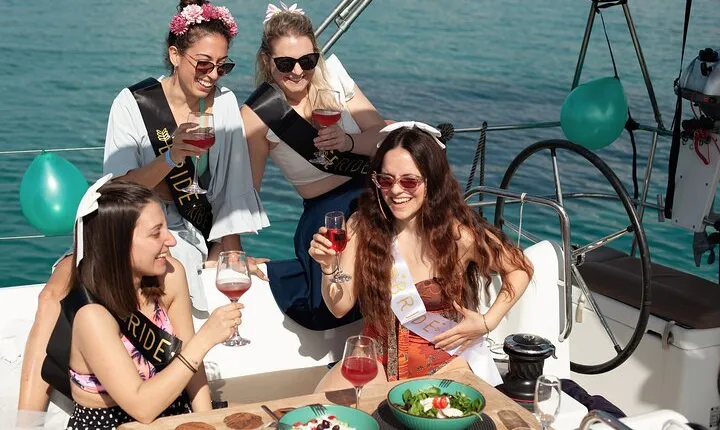 Athens Private Sunset Sailing Cruise with Greek Gastronomy