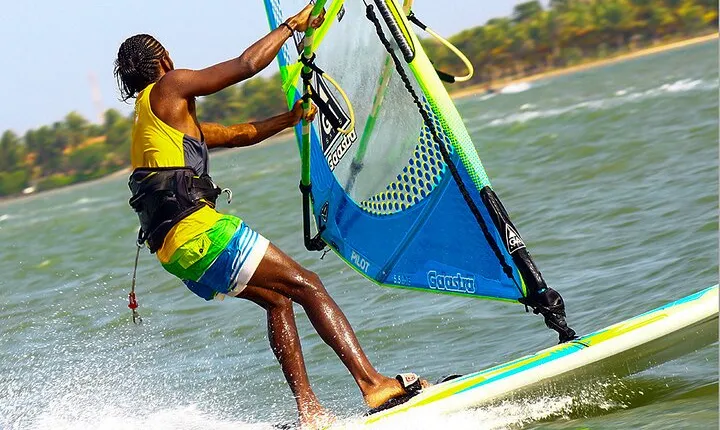 4 hour Advance Level 2 Windsurfing Course in Kalpitiya