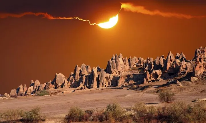 From Istanbul: 2-Day Cappadocia Tour by Plane Balloon Ride