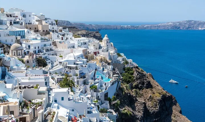 Half-Day Private Tour in Santorini