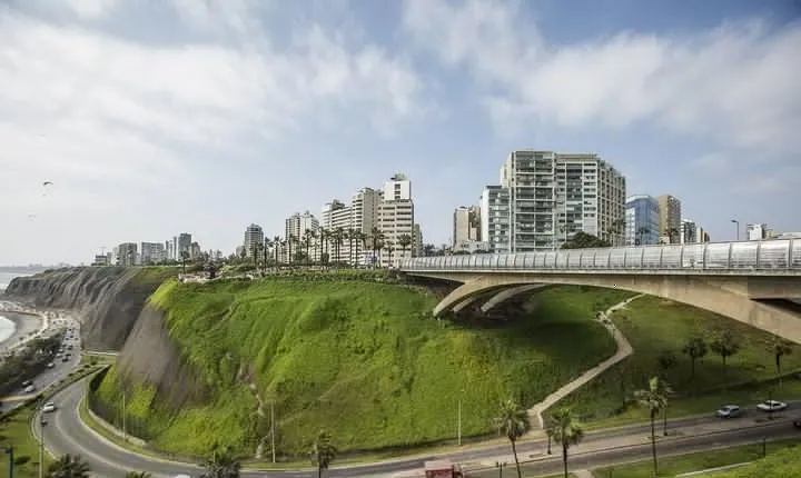 Lima: Private Half Day City Tour with Larco Musseum