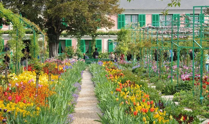 Giverny and Monet's Garden Half-Day Trip from Paris