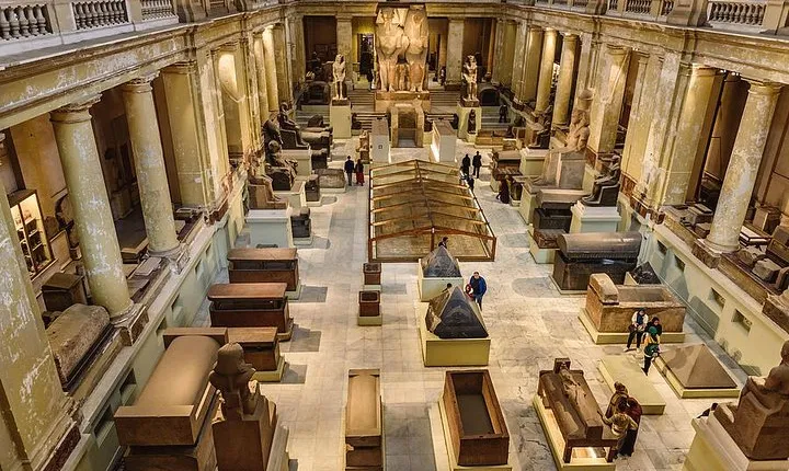 Enjoy 1 night private guided tours to Cairo and Luxor from Hurghada.Hot deal