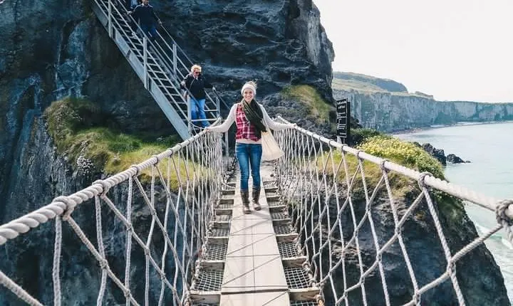 Giant's Causeway Experience Day from Belfast in Luxury Mercedes