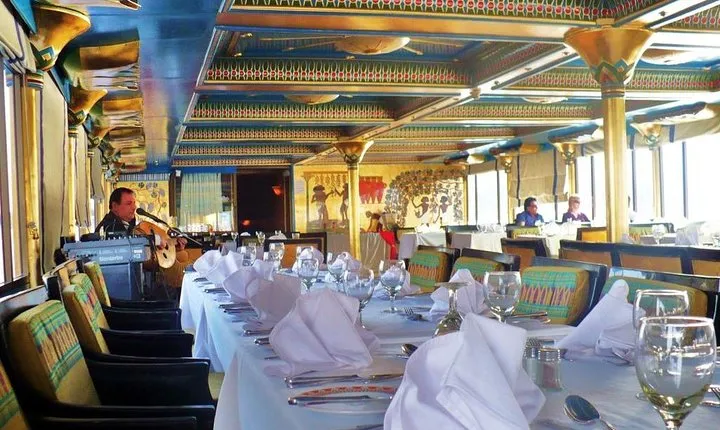 Evening Dinner Nile Cruise in Cairo with Private Transport