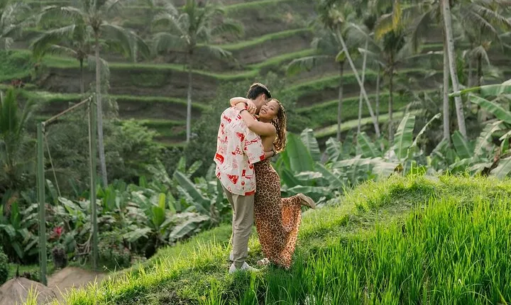 Rice Terrace, Temple, Ulu Petanu Waterfall with Pro Photographer