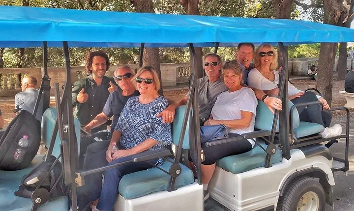 Tour Private a Roma In Golf Cart With a Local & GELATO or wine