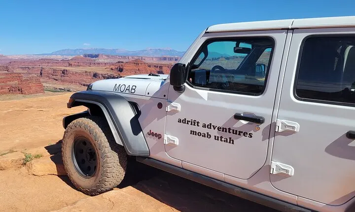 Canyonlands National Park Backcountry 4x4 Adventure from Moab