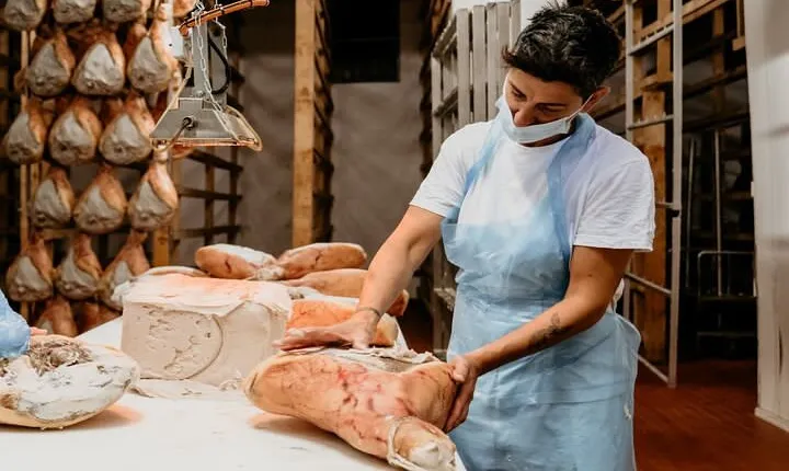 Private Full Day Parma Food Tour: Parmesan Cheese, Parma Ham, Lunch, Vinegar