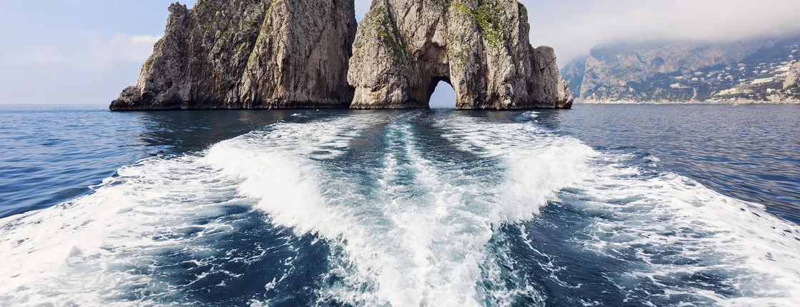 Discover the enchanting Capri Island by high speed train from Rome with boat tour included