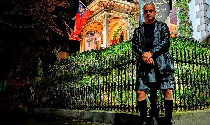 GUY IN THE KILT Savannah Ghost Tours & Pub Crawls