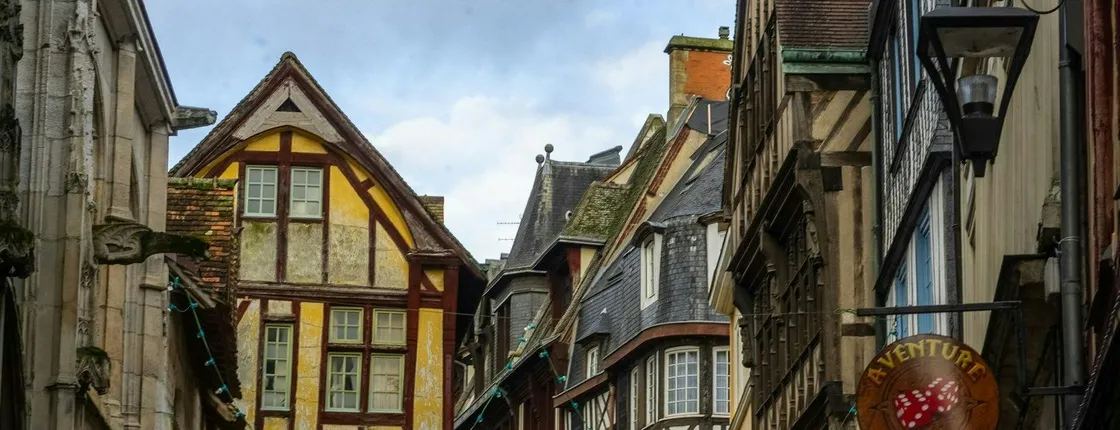 Self-guided audio tour of Rouen through art and history