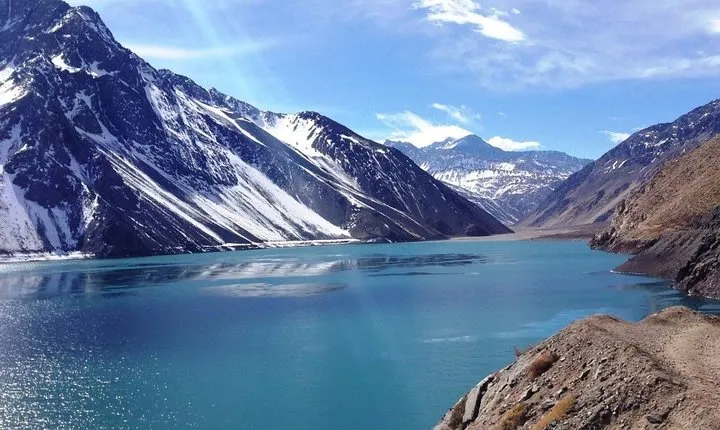 Portillo and Laguna del Inca