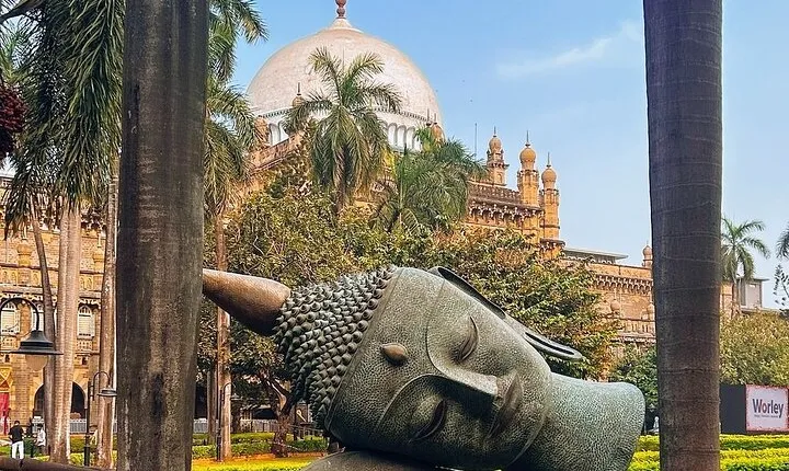 Mumbai Heritage Walk and Elephanta Caves Experience