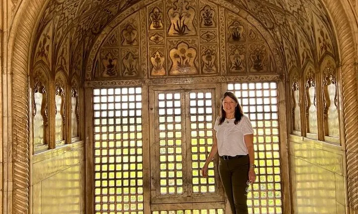 Sunrise Taj Mahal and Agra Day Tour From Delhi - All Inclusive