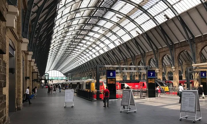 Private transfers between Heathrow - King's Cross & St Pancras Train Stations