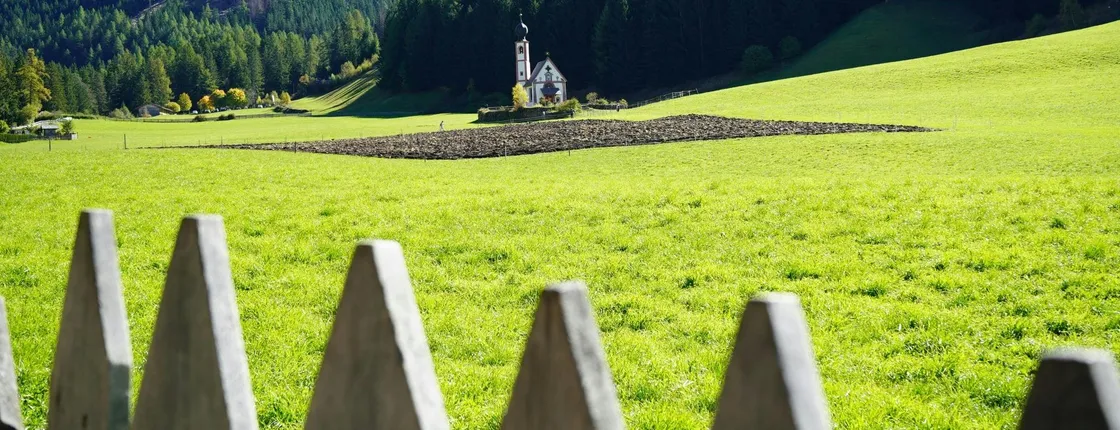 Private transfer from Innsbruck to Ortisei with stop in St. Magdalena
