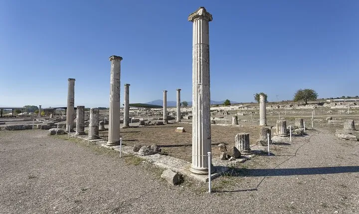 Full Day Tour in Pella Edessa Naoussa from Thessaloniki