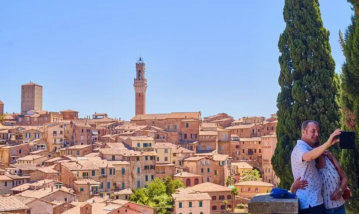 Medieval Gems of Tuscany: Siena, San Gimignano and Monteriggioni