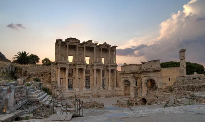 Ephesus and Virgin Marys House in one day from Istanbul