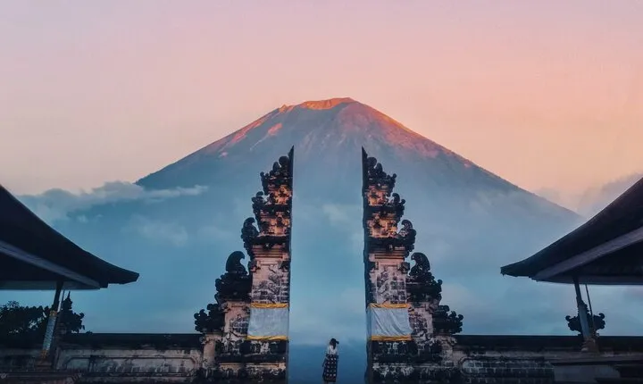 The best Lempuyang gate of heaven tour