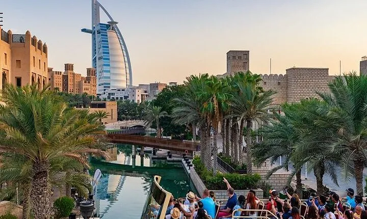 Big Bus Dubai Hop On Hop Off Tour