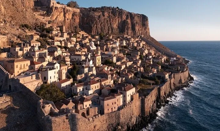 5 Day Majestic Peloponnese Private Tour From Athens with 4* Hotel Included