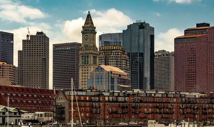 Boston Historical Freedom Trail and Cheers Landmark Tour