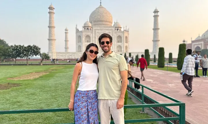 Day Trip Taj Mahal, Agra Fort & Baby Taj Tour from Delhi by Car