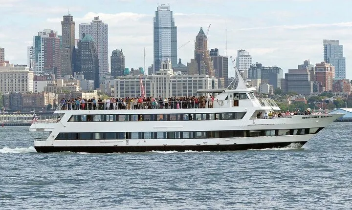 NYC: Serenity Yacht New Years Eve Party Cruise