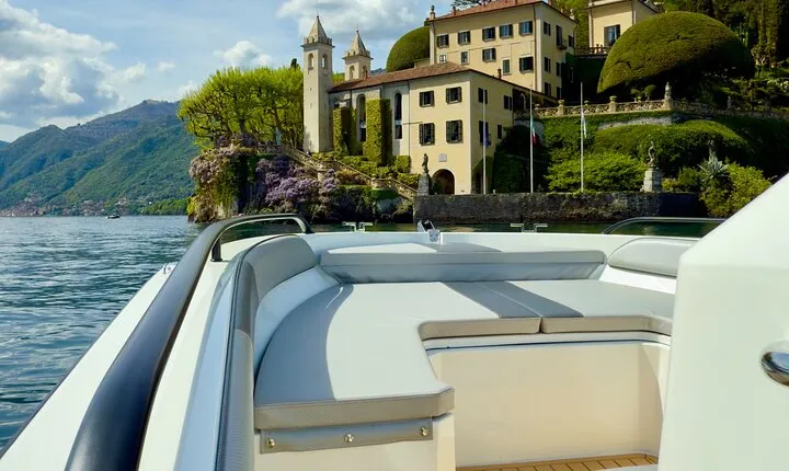 Private boat tour from Bellagio, iconic villas and hidden gems