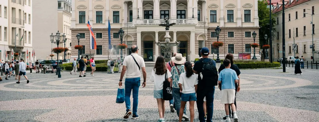 Bratislava city center tour from Vienna with lunch options