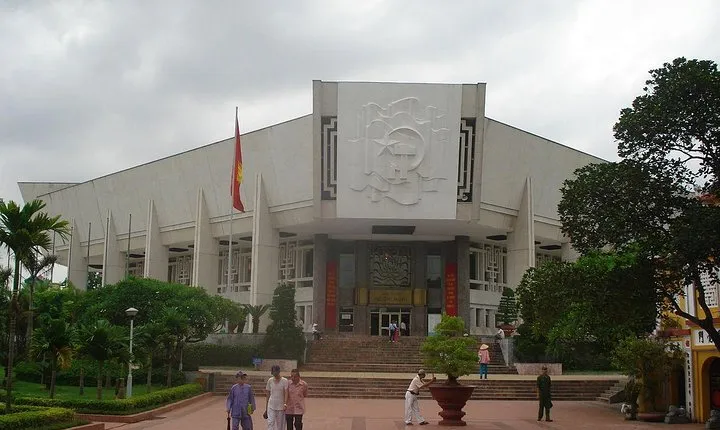 Heart of Hanoi in one day. All the best highlights of Ha Noi