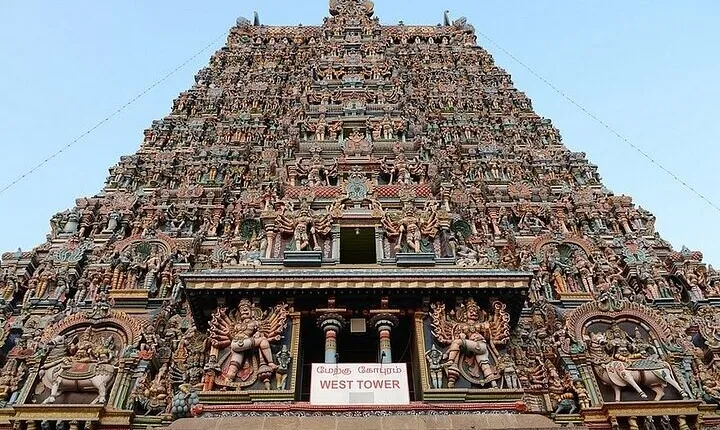 Madurai Walks : City Highlights Temple and Market Tour