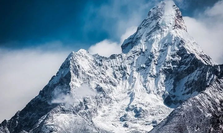 Private 11-Day Ama Dablam Base Camp Trek from Kathmandu