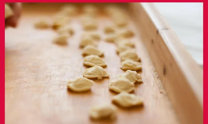 Cesarine: Home Cooking Class & Meal with a Local in Brindisi