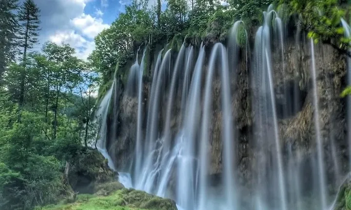 Zagreb to Šibenik private transfer with Plitvice Lakes tour
