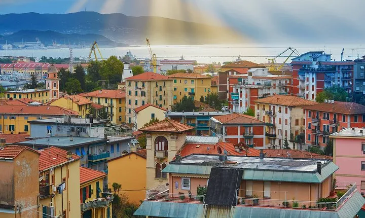 Discover the beauties of ancient La Spezia on a private walking tour