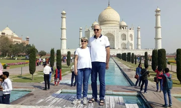 The Agra Experience - Tajmahal, Agra Fort & Fatehpur Sikri