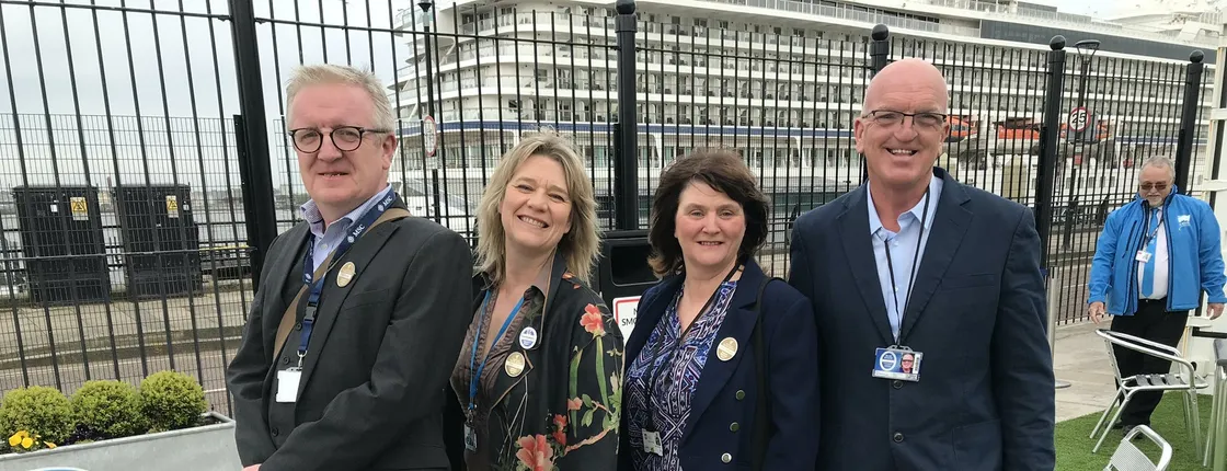 Liverpool qualified local tourist guide