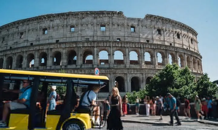 Golf Cart Small-Group Guided Tour: Rome City Highlights