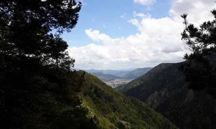 Private Horseback Riding Adventure to Red Rock in Smolyan