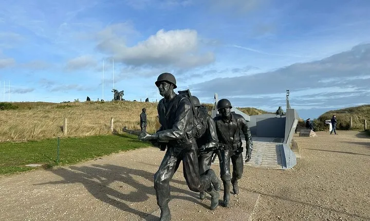 Private DDAY Tour Omaha Beach Normandy