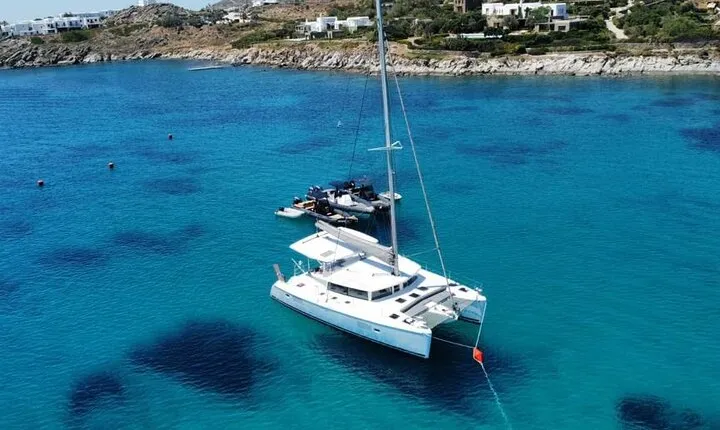Athens Riviera Catamaran tour with fresh Meal Drinks and Swimming