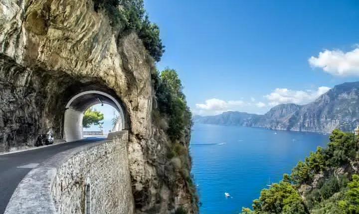 Amalfi Coast Sightseeing Bus Tour from Pompeii